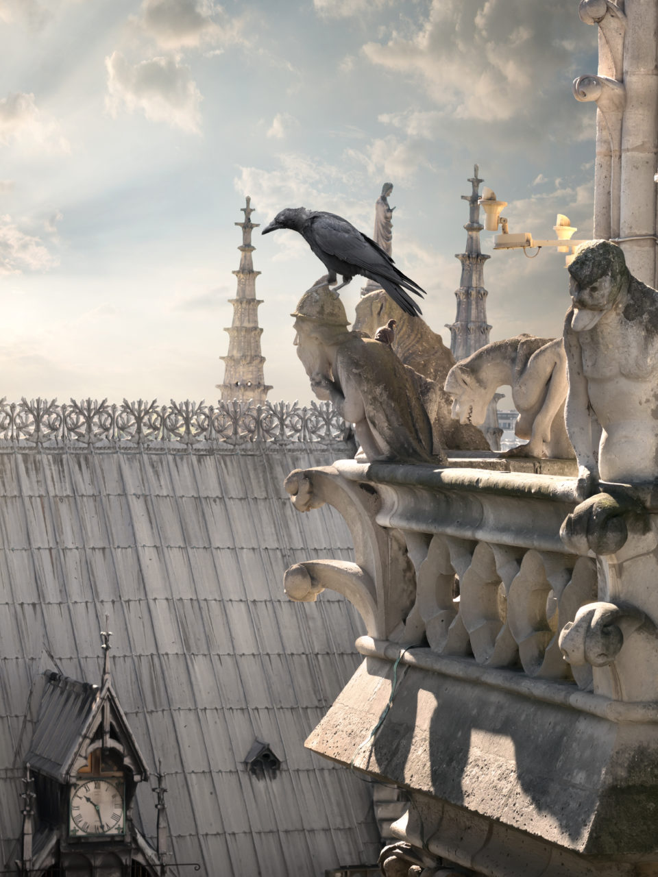 https://www.planetavenue.com/wp-content/uploads/2019/05/chimeras-on-notre-dame-PYPP9BD-960x1280.jpg