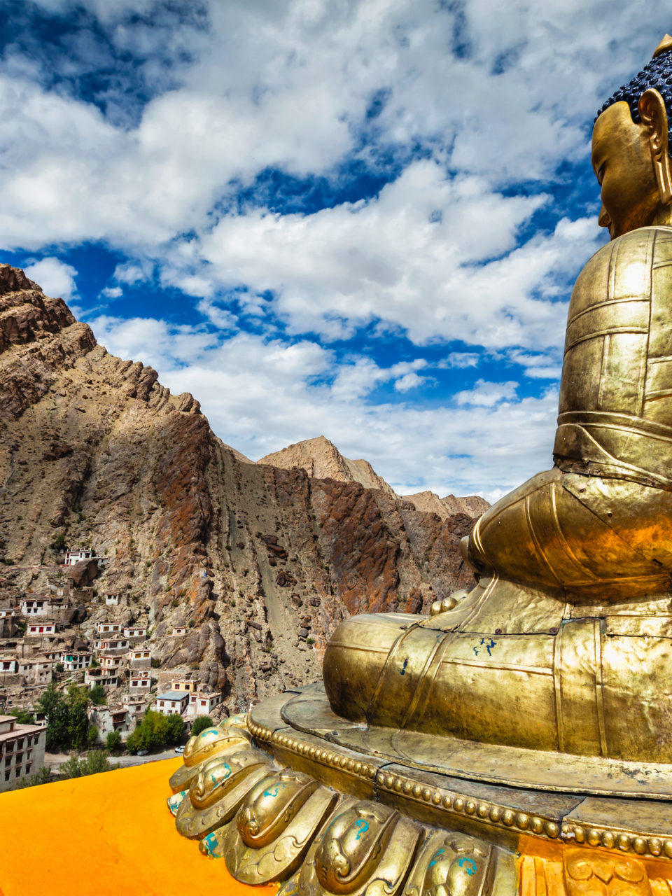 https://www.planetavenue.com/wp-content/uploads/2020/12/buddha-statue-and-hemis-monastery-ladakh-PKG4SG9-960x1280.jpg